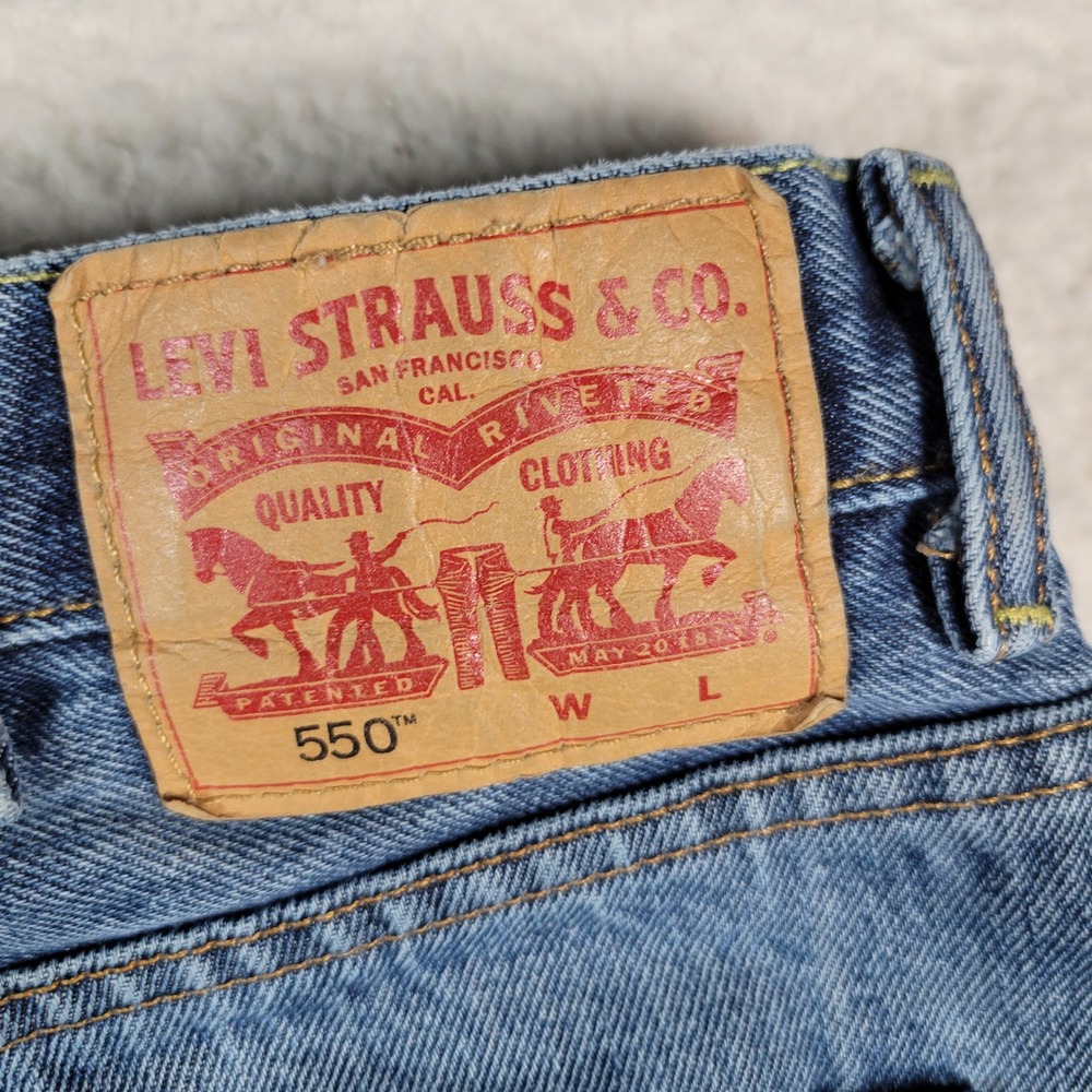 Levi's 550 Relaxed Jeans Mens 40x36 Blue Med Wash Tapered Leg Denim Distressed - Picture 15 of 16